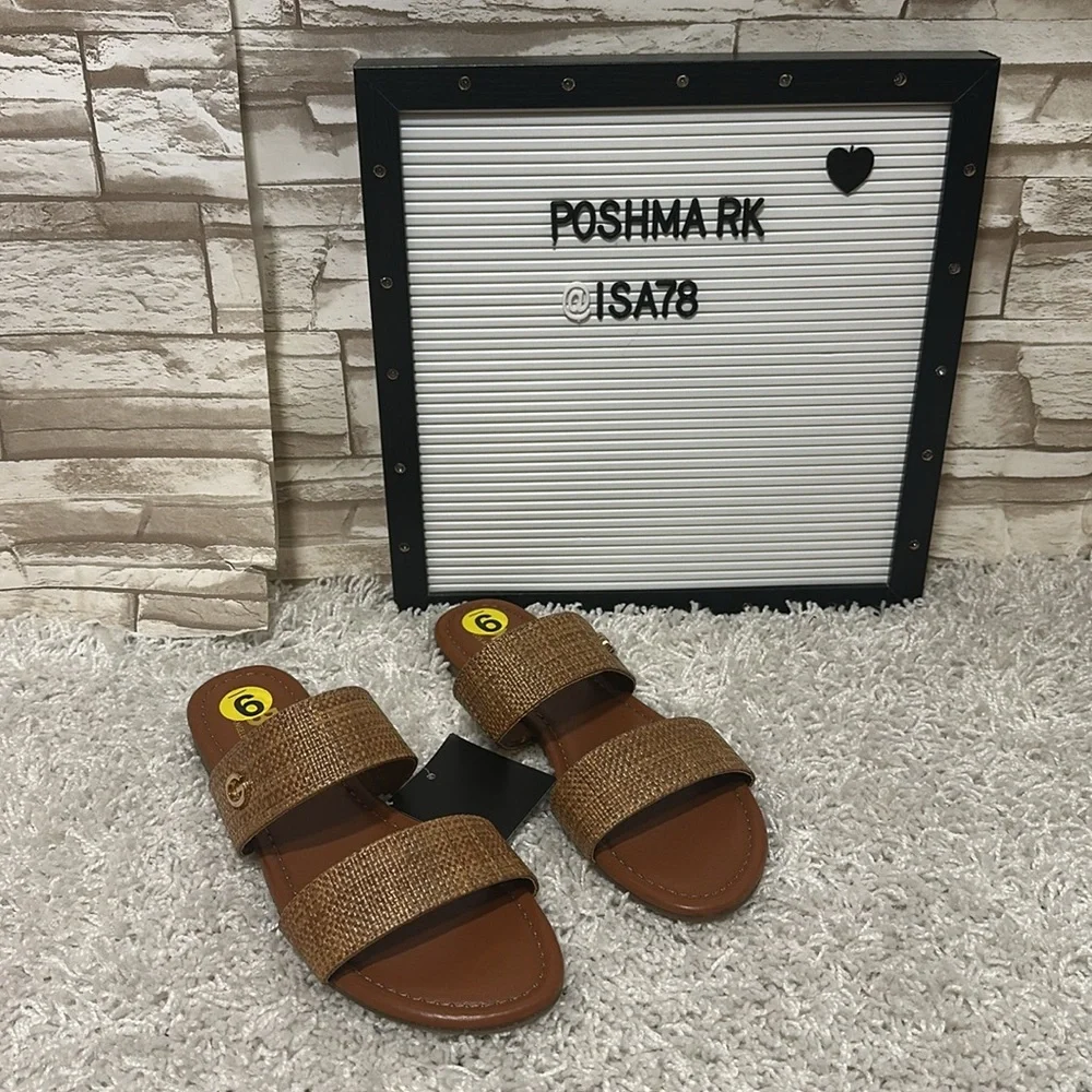 GBG Los Angeles Sandals.